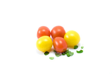 Yellow and red cherry-tomatos