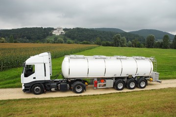 mercedes aktiengesellschaft gmbh hülle kaufen gmbh anteile kaufen notar mercedes gmbh mantel günstig kaufen gmbh mantel kaufen wikipedia