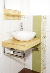 Waschtisch ohne Deko - Pur