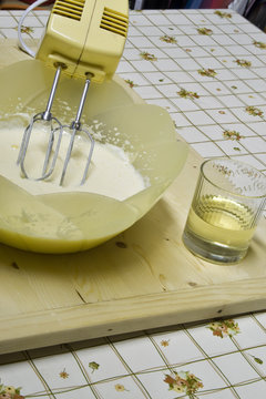 Dolci, the making of.