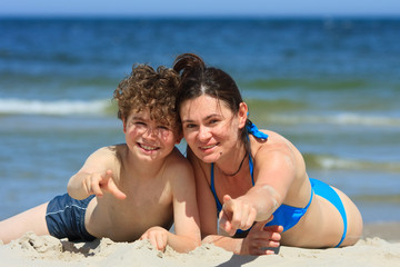 Fototapeta premium Family on beach