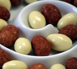 Schokomandeln
