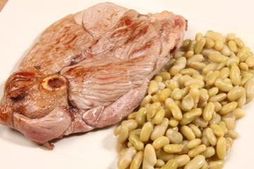 gigot de mouton et flageolets