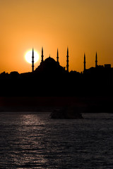 Fototapeta premium The Blue Mosque and sunset in Istanbul Turkey