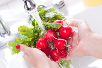 Water Cleaning Radishes