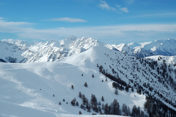 Fototapeta na wymiar śnieżny krajobraz