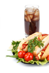 Hot dog with vegetables and cola