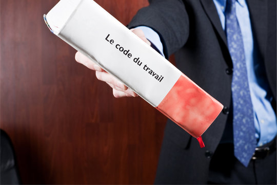 Avocat et code du travail
