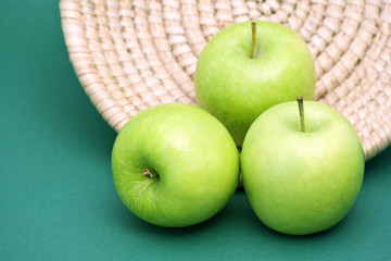 green apples