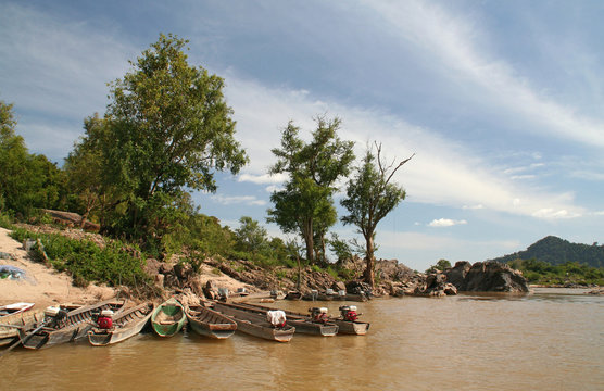 Mekongufer mit Boote