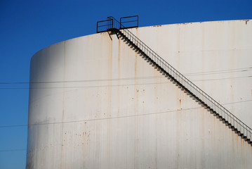 Industrial liquid chemical tank