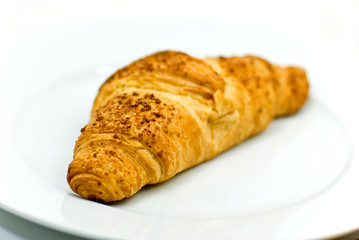 Croissant auf Weiß