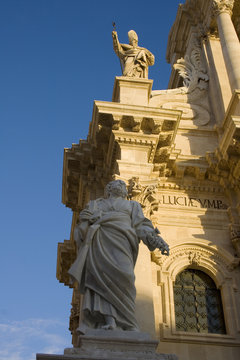 Statue del duomo di Siracusa