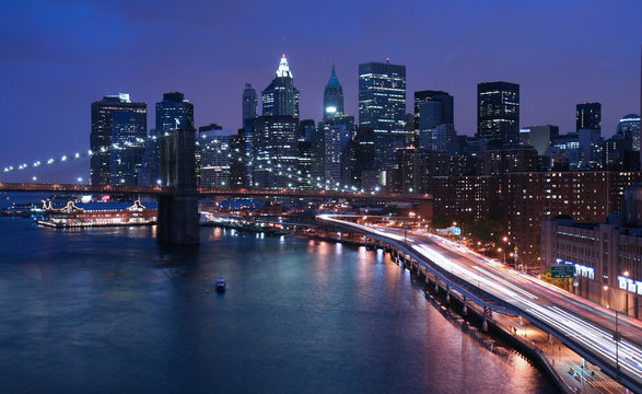 Fototapeta New York City and Brooklyn Bridge at night