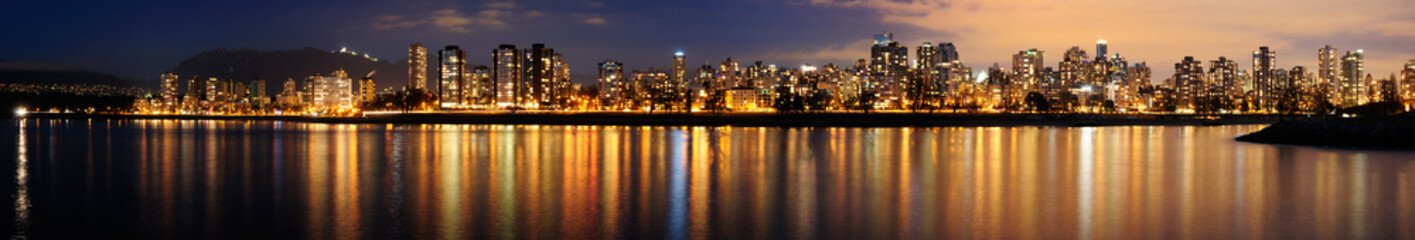 Obraz premium Pejzaż miejski, Vancouver, noc