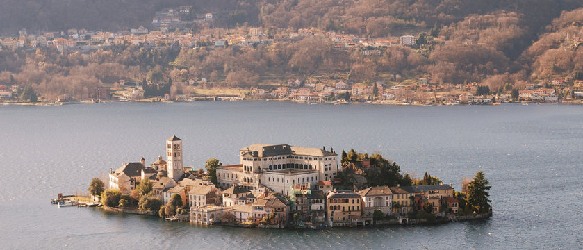 Lago d'Orta, Isola di San Giulio