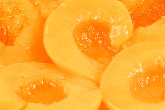 Peach halves in light syrup