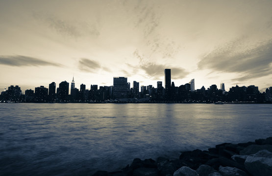 Fototapeta New York City in dramatic black and white