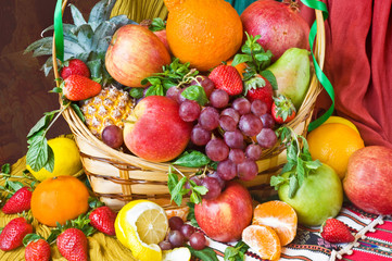 Naklejka na ściany i meble basket with fruit