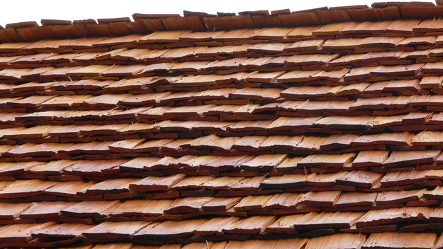 toit en bardeau de m&eacute;l&egrave;ze - Suisse