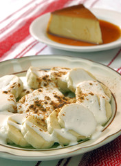 Platanos congelados con crema y canela. México