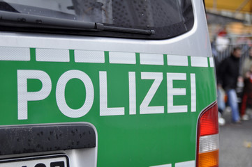 Polizei Polizist Polizeifahrzeug Streifenwagen Police