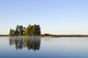 Fototapeta na wymiar Lake landscape