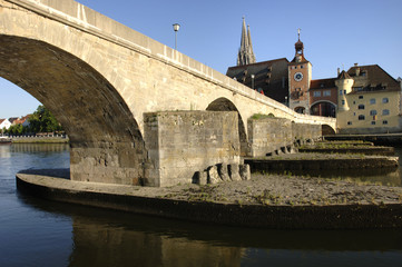 Obraz premium Regensburg steinerne Brücke Steinbrücke