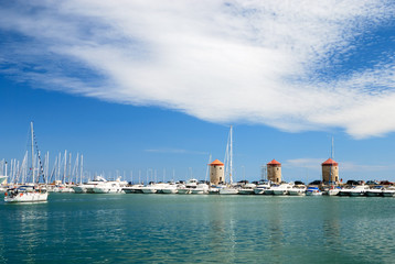 Naklejka premium Yachts in the harbor