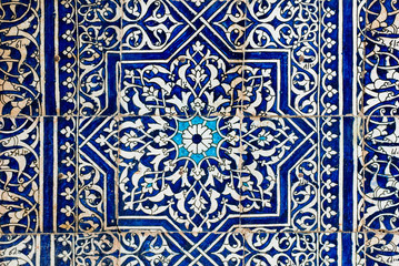 Obraz premium Tiled background with oriental ornaments