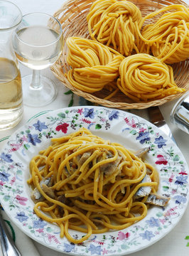 Bigoli in salsa - Primi del veneto