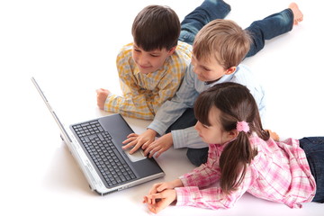 Children with laptop