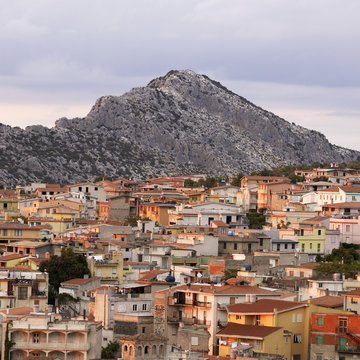 Bergdorf Dorgali auf Sardinien
