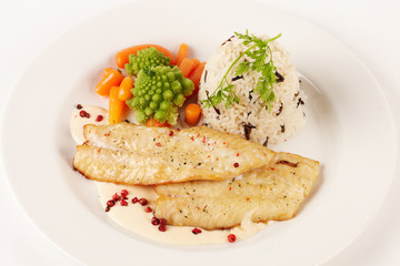 Rotbarschfilet gebraten mit Reis