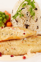 Rotbarschfilet gebraten mit Reis