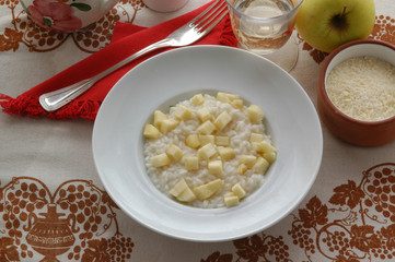 Risotto con le mele - Primi piatti del Trentino Alto Adige