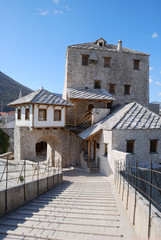 Fototapeta na wymiar Wieża z Bramy Starego Miasta w Mostarze