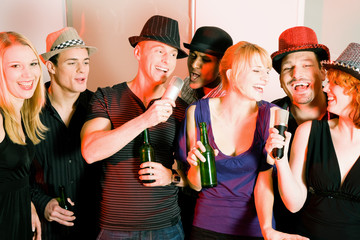 Party, feiern, trinken