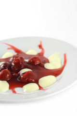 rote grütze mit vanillesoße