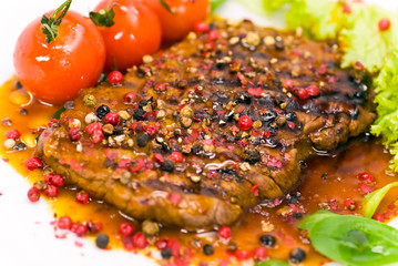 Pfeffer Steak mit Tomaten,Grünsalat,Soße