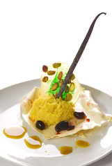 Postre de arroz con café, caramelo y almendras. México.