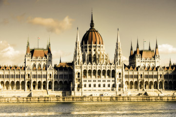 Obraz na płótnie Canvas Budapest - Parliament and Danube