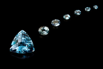 Trilliant Cut Blue Topaz Sequence