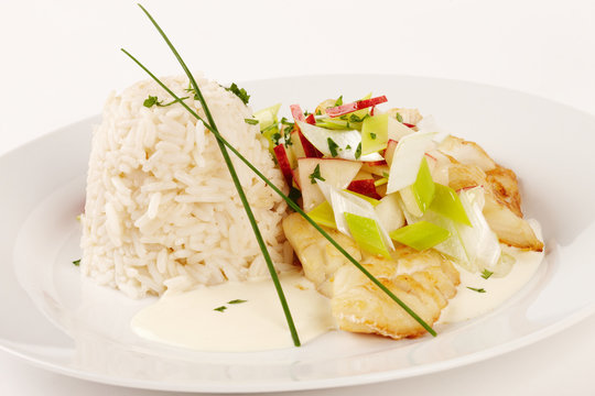 Knurrhahnfilet ged&uuml;nstet mit Gem&uuml;se und Reis