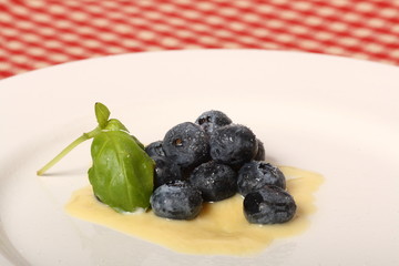 Heidelbeeren auf Teller