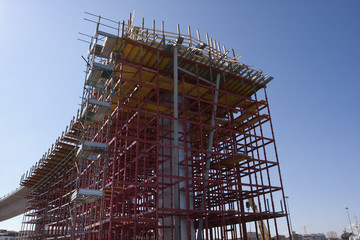 Obraz premium Constructing bridge