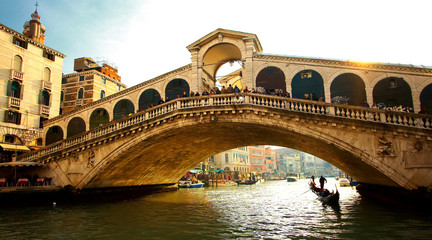 Obraz na płótnie Canvas Fragment mostu Rialto w Wenecji