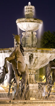 Famous Public Fountain In Downtown Scottsdale, Arizona