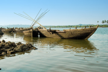 Fototapeta na wymiar Typical indian fishing boats in India