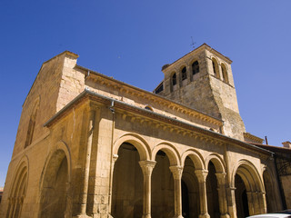 Fototapeta na wymiar Catholic church in Segovia, Spain